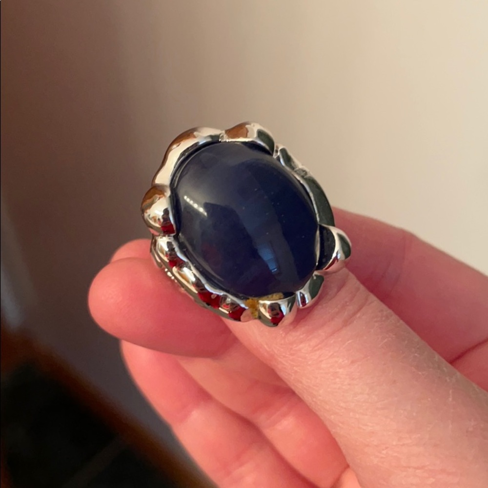 Large Lia Sophia Oval Navy Ring - Size: 6